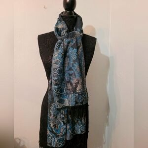 Unique and stylish vintage scarf